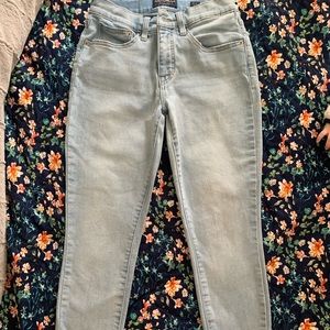 Lucky Brand Skinny Ankle jeans